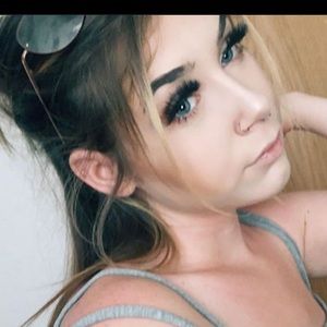 Meet your Posher, Lena